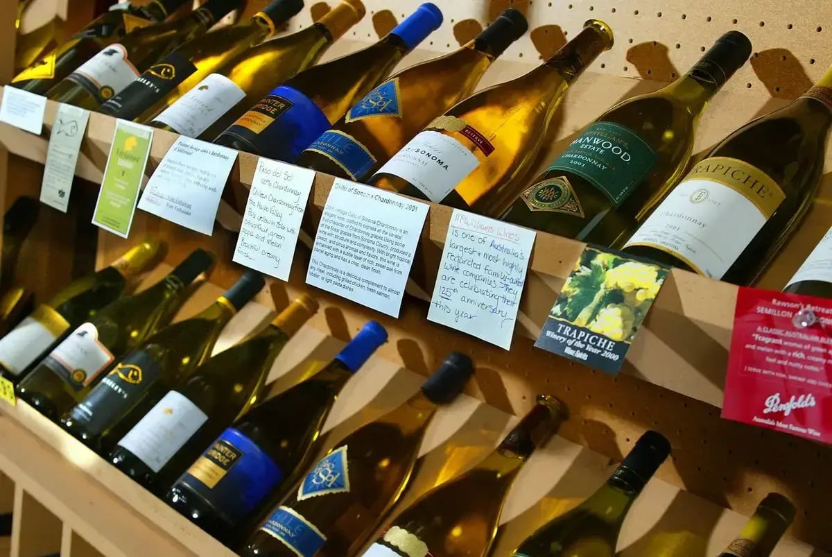 liquor store display ideas body image 4